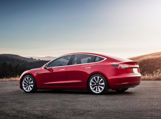 Dotace na elektromobil TESLA model 3